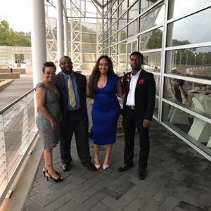 Meet your Posher, Lorrie